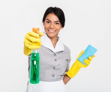 A importância dos uniformes para os profissionais de limpeza
