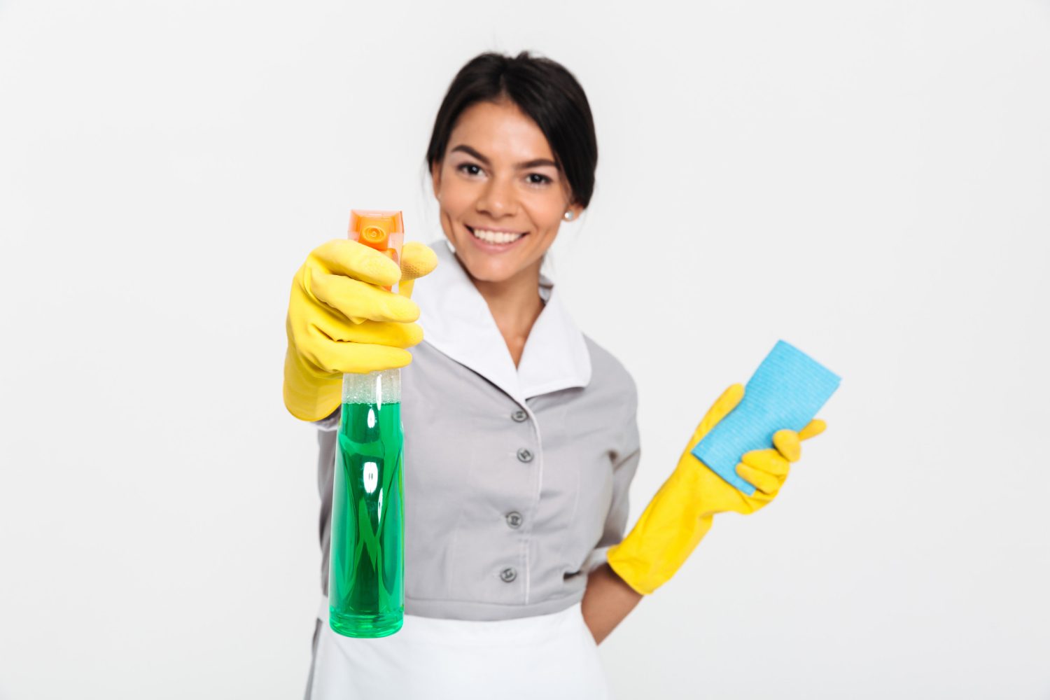 A importância dos uniformes para os profissionais de limpeza